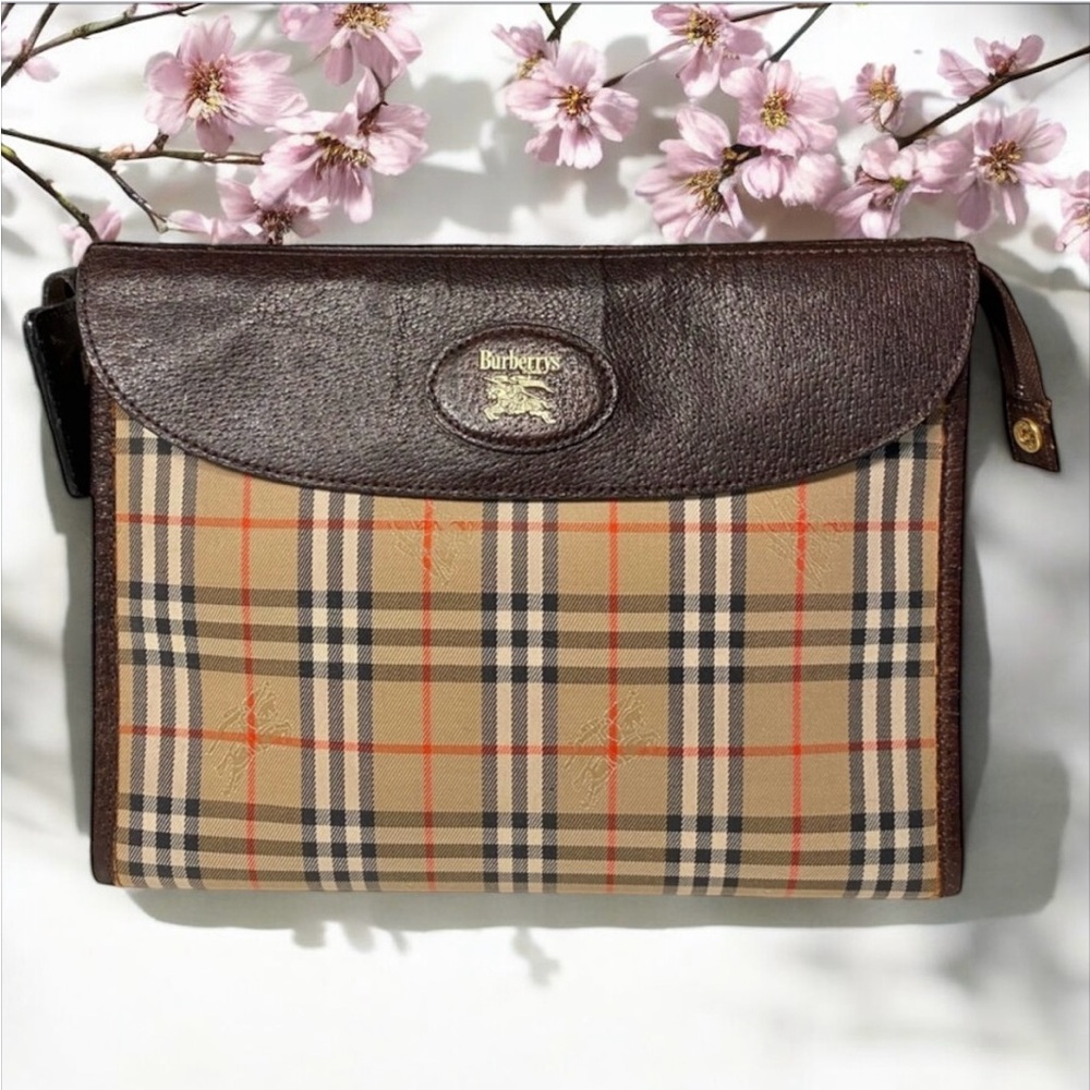 Burberrys Vintage Haymarket Check Clutch w/matching hang tag. Pre 1999. - Picture 3 of 11